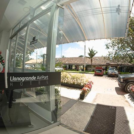 Llanogrande Airport By Bernalo Hotels Rionegro Bagian luar foto