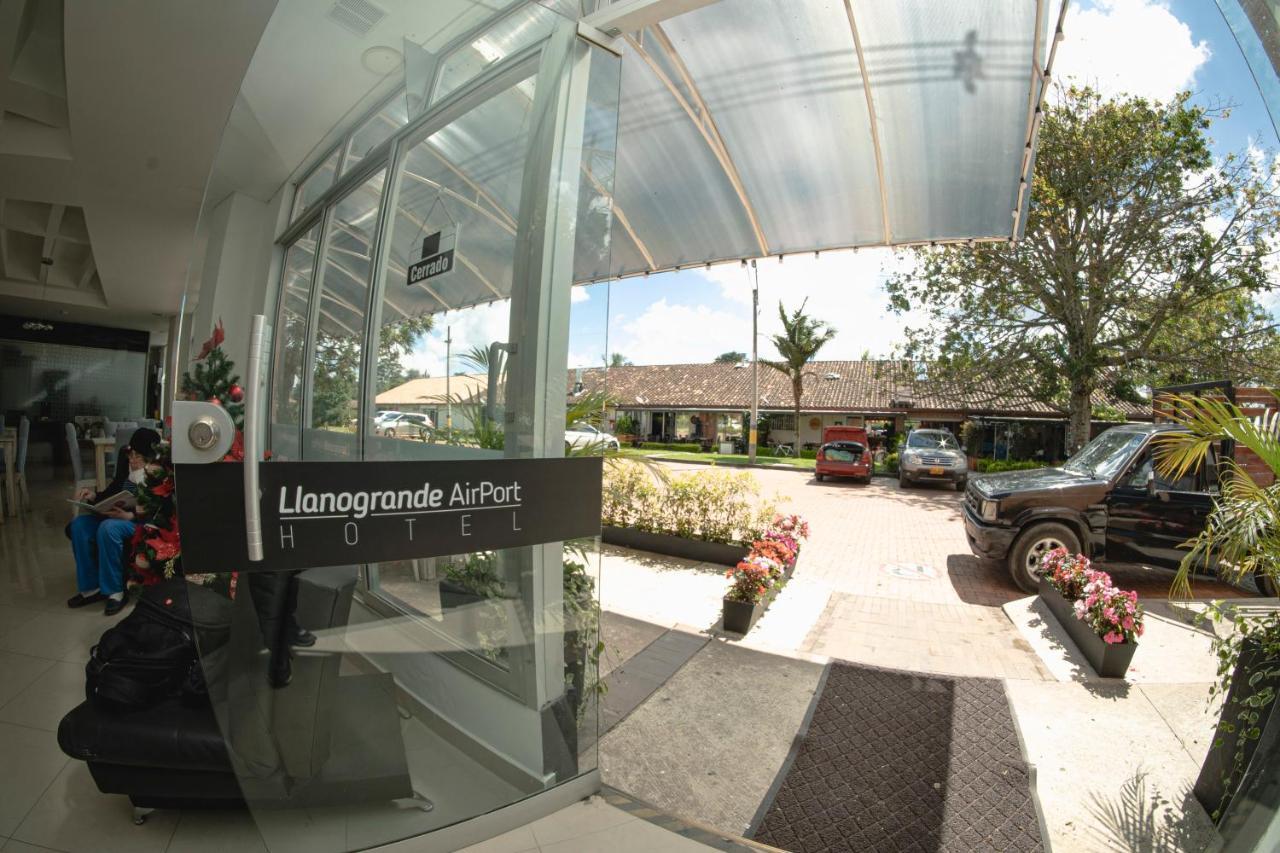 Llanogrande Airport By Bernalo Hotels Rionegro Bagian luar foto
